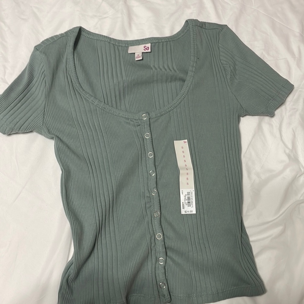 BRAND NEW SO SHIRT— SMALL